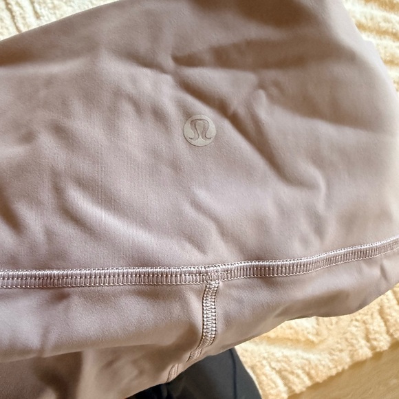 lululemon athletica Lavender Leggings - Picture 4 of 4